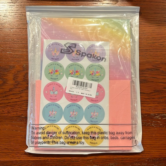 NIP Unicorn 🦄 Theme Birthday Party Invitations - Picture 3 of 6